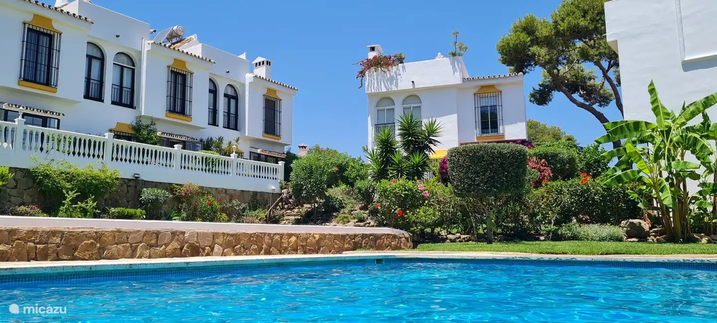 Casa La Fuente Nueve in Spanien, Andalusien, Calahonda - Reihenhaus