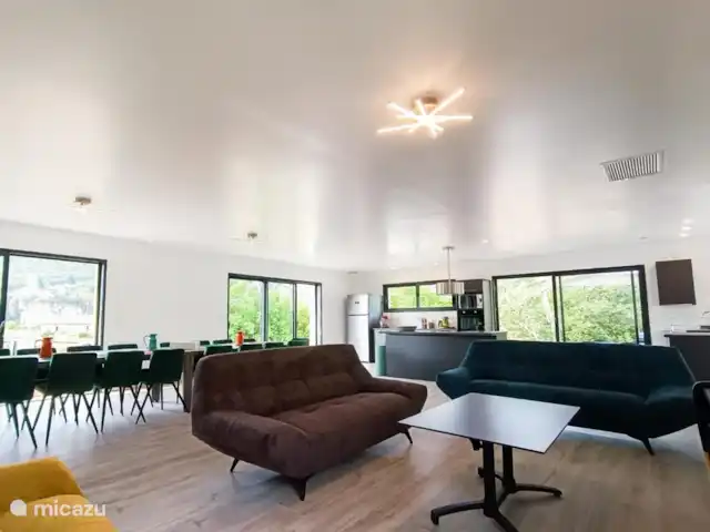 Perronniere huren in Frankrijk, Lot, Saint-Cirq-Lapopie - vakantiehuis De ruime woonkamer