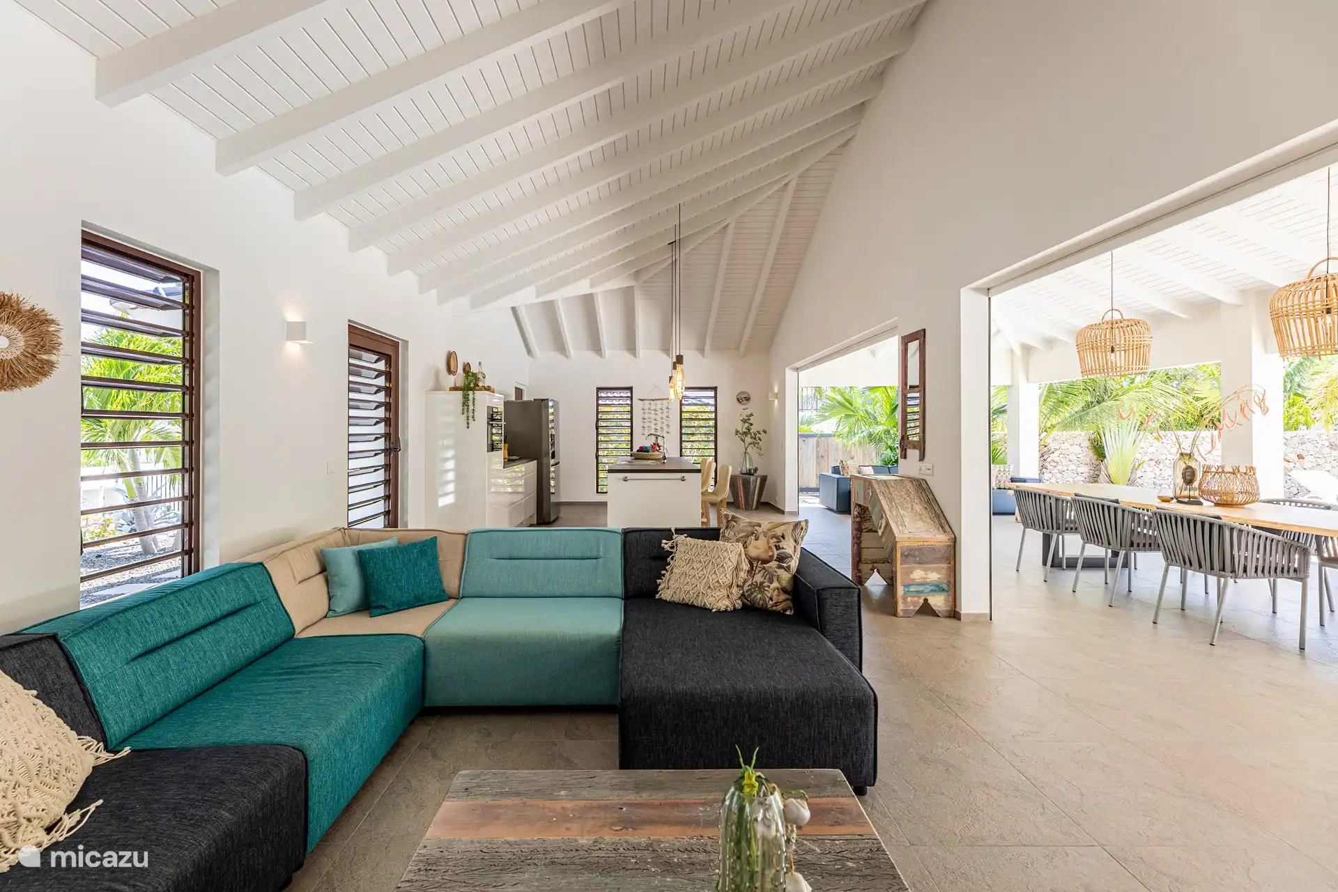 Villa Playa! Inside and outside flow into each other!