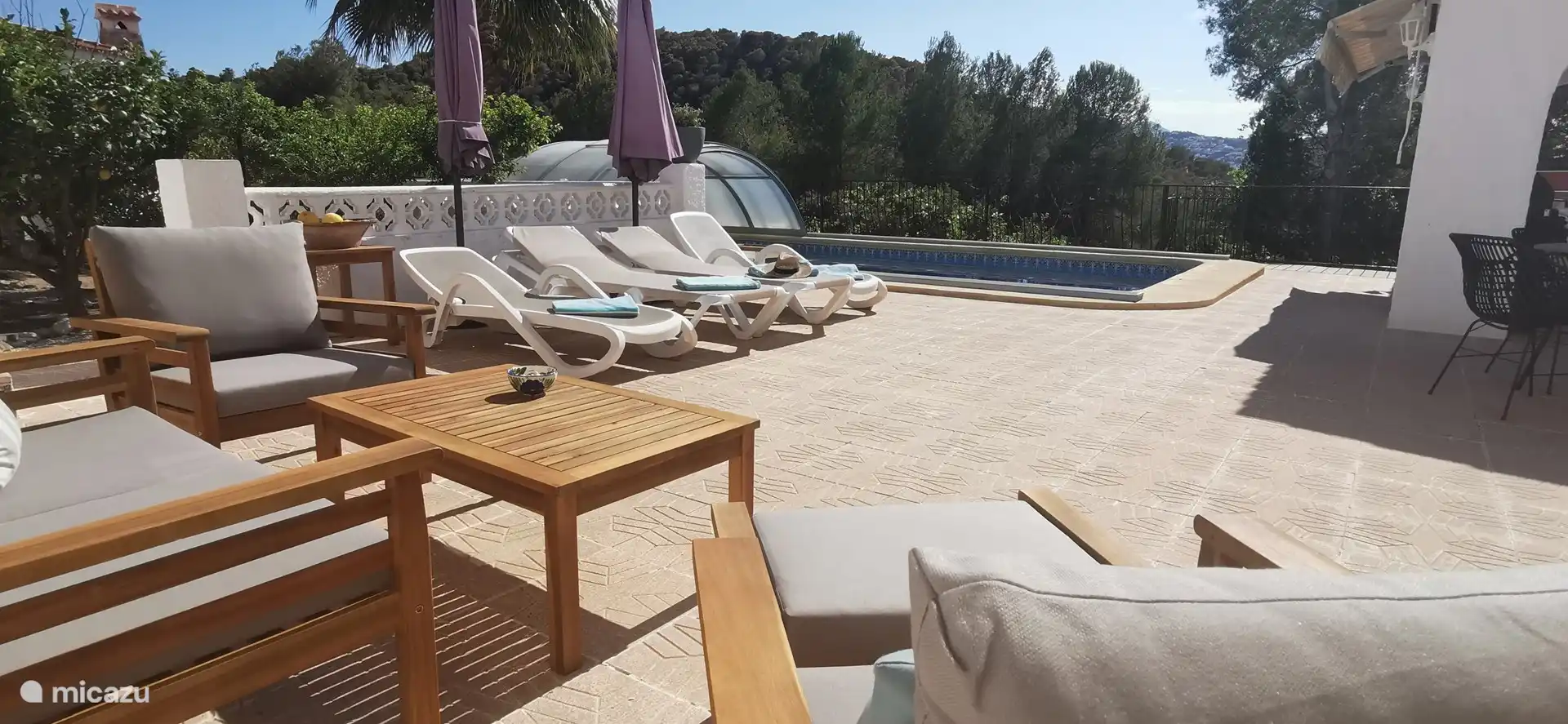 Terrasse mit privatem Pool