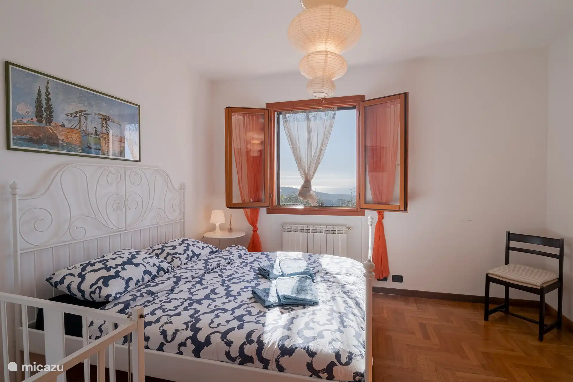 Eines der Schlafzimmer mit Meerblick