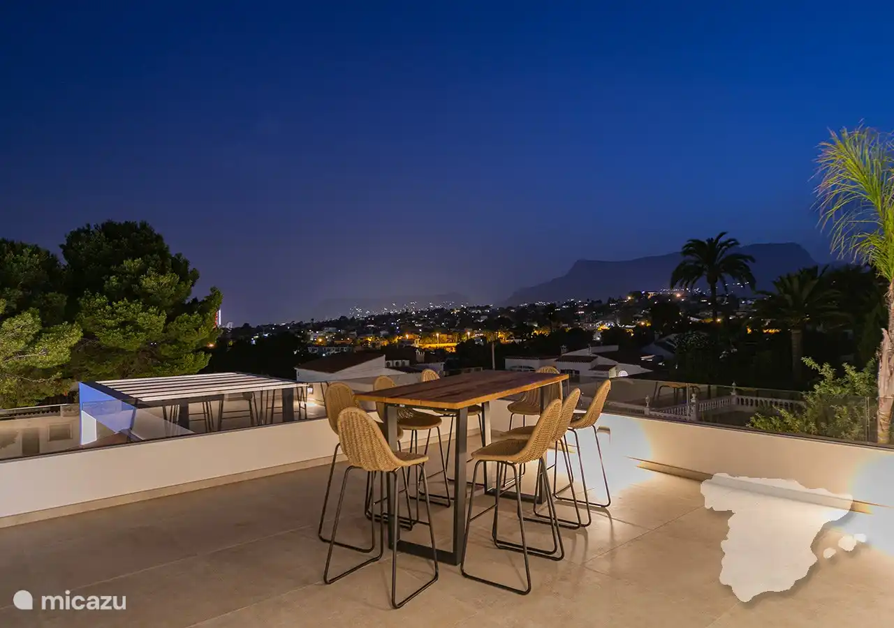 Roof terrace - evening atmosphere
