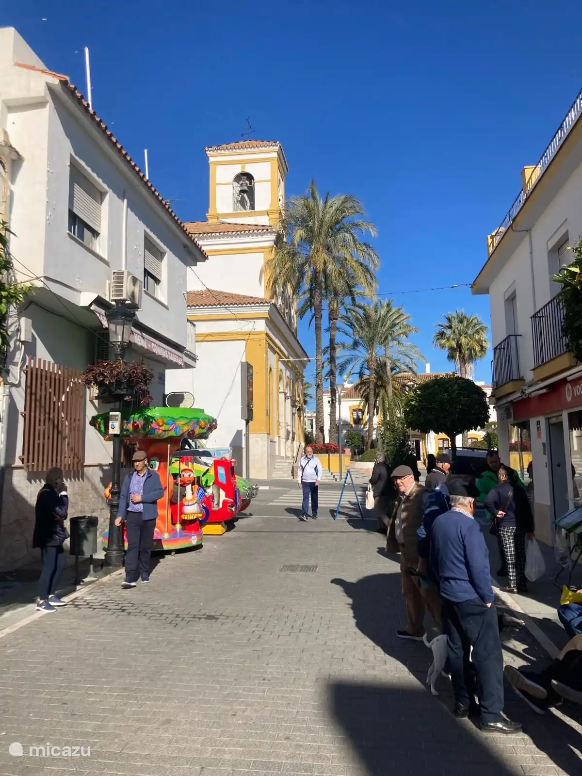 Zentrum San Pedro mit der Kirche im Hintergrund 