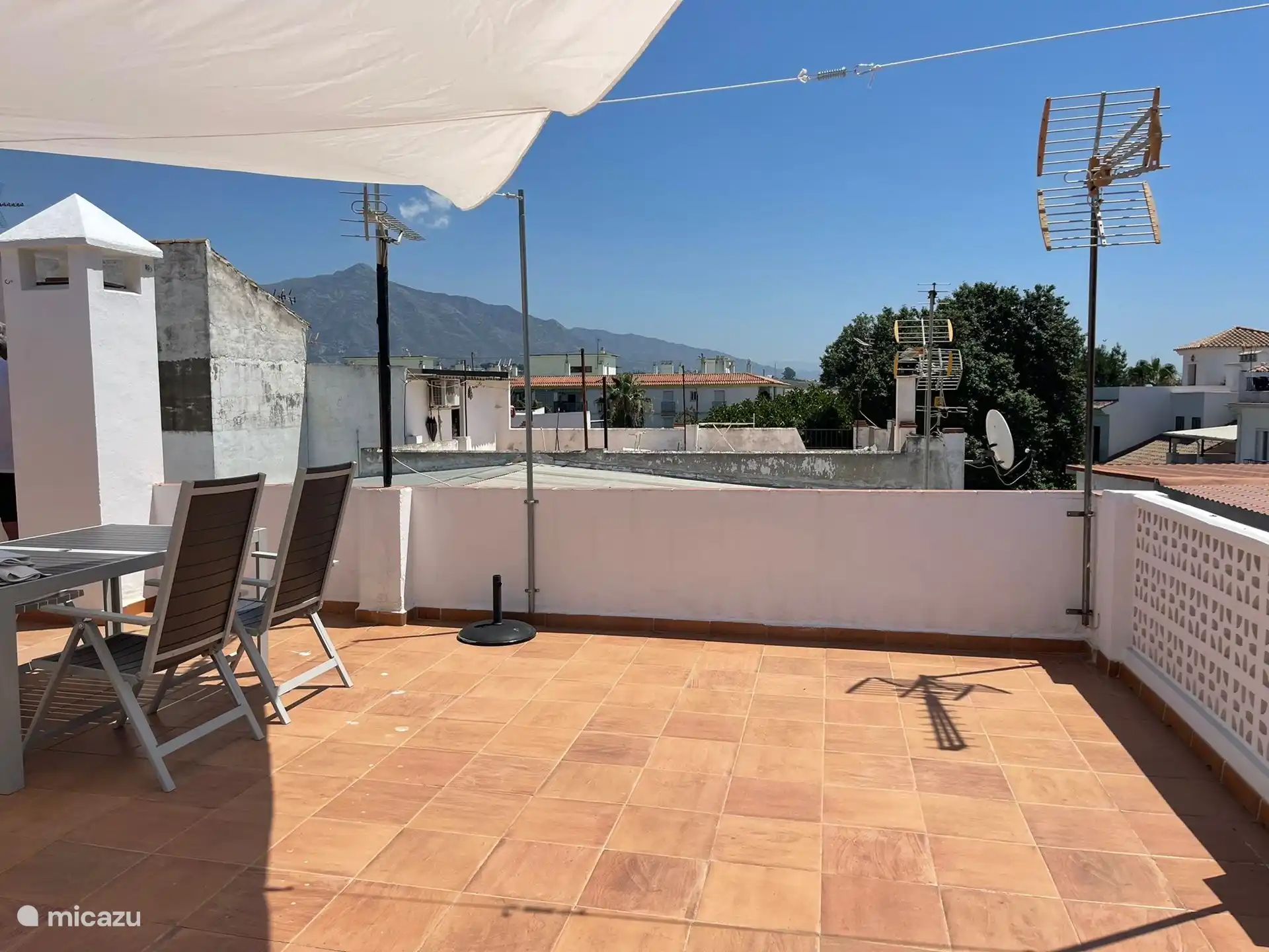 Blick auf La Concha von der Dachterrasse. 