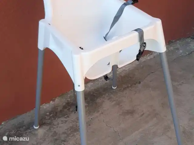 Biamics en Italia, Piamonte, Mombercelli - casa vacacional cuna y silla de bebé disponibles