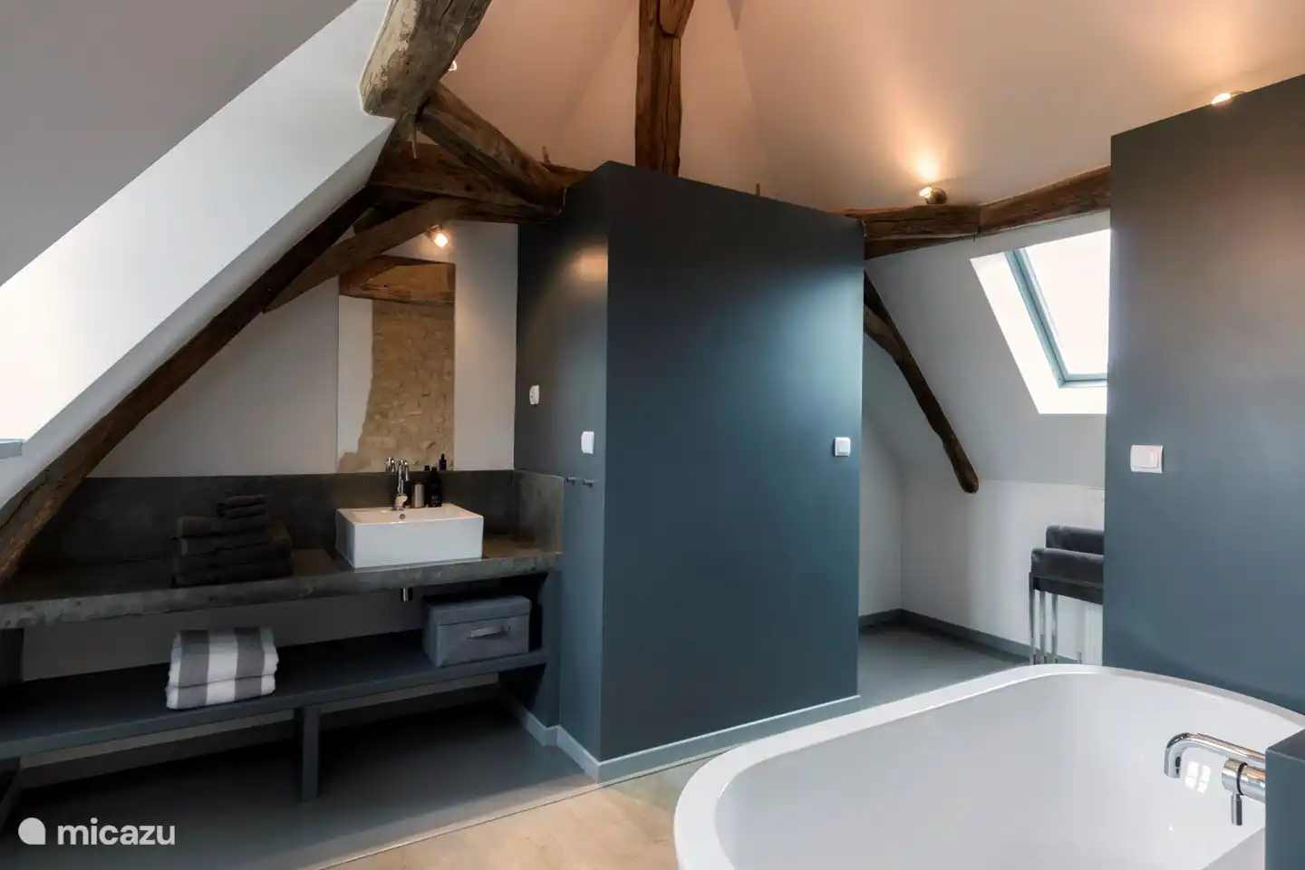 Badezimmer von Schlafzimmer 1