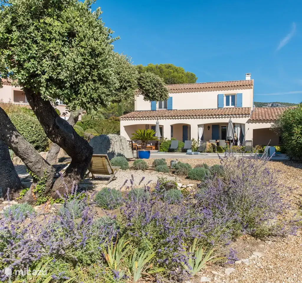 Villa Reves de Sorgues