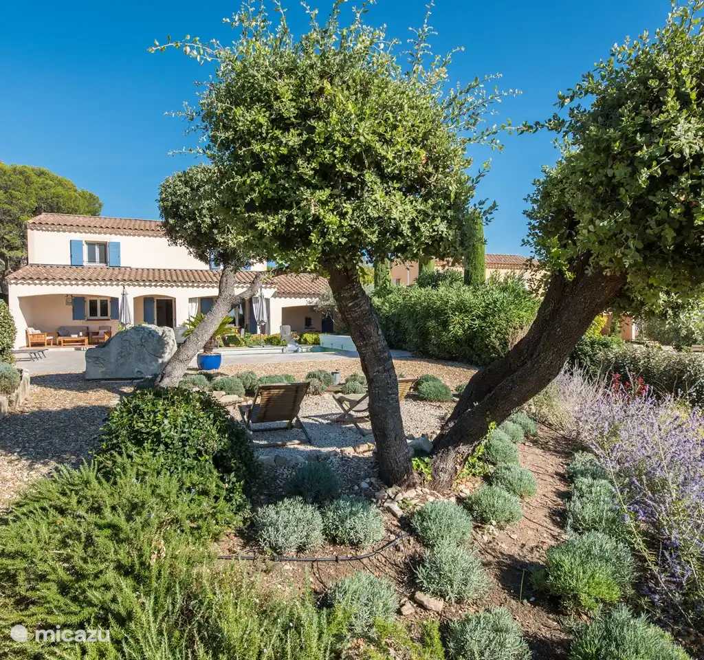 Villa Reves de Sorgues