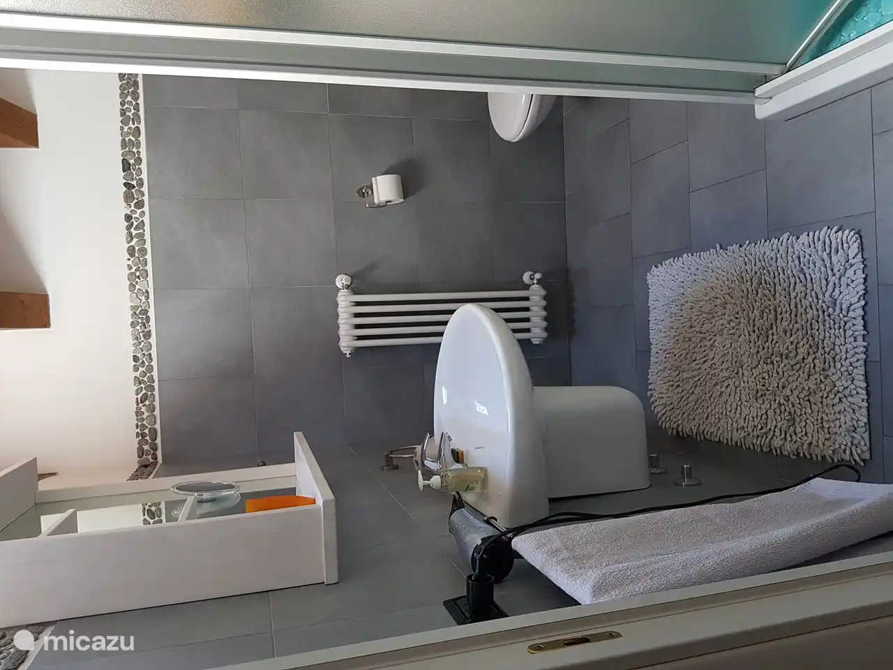 Badezimmer im Obergeschoss