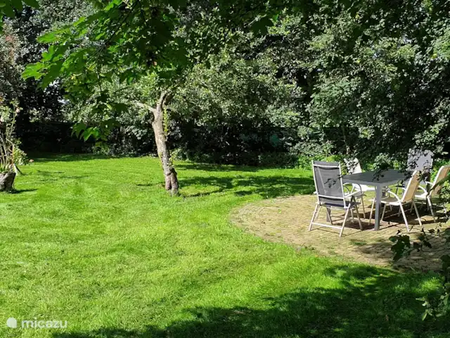 Herenboerderij de Hondsrug huren in Nederland, Drenthe, Tweede Exloërmond - boerderij De tuin