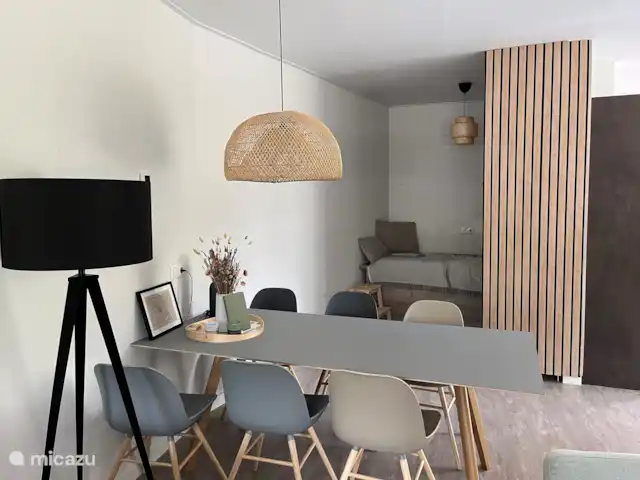 Maison de vacances Holt à Norg | Pays-Bas, Drenthe, Norg - maison de vacances Le lit box : 5ème place de couchage dans le salon. Attention : celle-ci ne peut pas être fermée avec une ancienne porte.