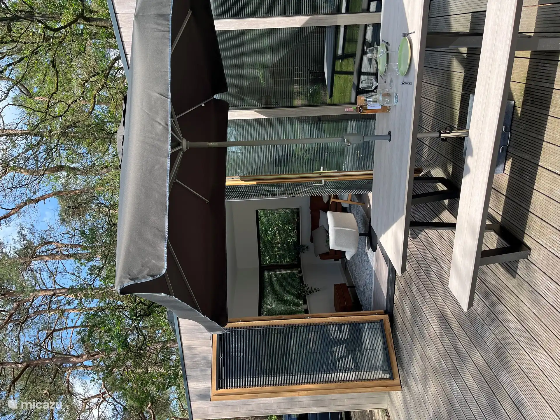 Fenstertüren zur Terrasse