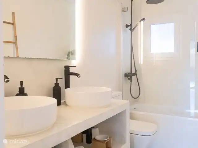 Maison ensoleillée, piscine privée et barbecue | Espagne, Barcelone, Sant Pere de Ribes - chalet Salle de bain