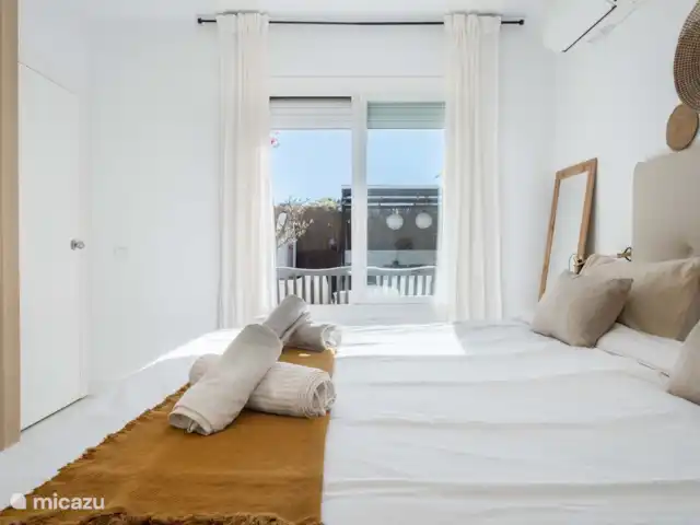 Maison ensoleillée, piscine privée et barbecue | Espagne, Barcelone, Sant Pere de Ribes - chalet chambre principale