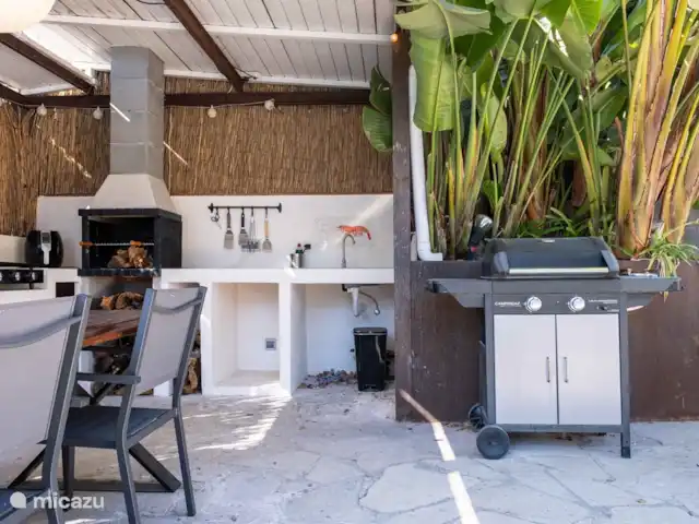 Maison ensoleillée, piscine privée et barbecue | Espagne, Barcelone, Sant Pere de Ribes - chalet Cuisine extérieure