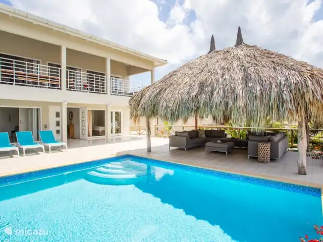 Villa Bunita Bista (Mooi uitzicht) huren in Curaçao, Banda Ariba (oost), Jan Thiel - villa In de zon of in de schaduw van de Palapa.