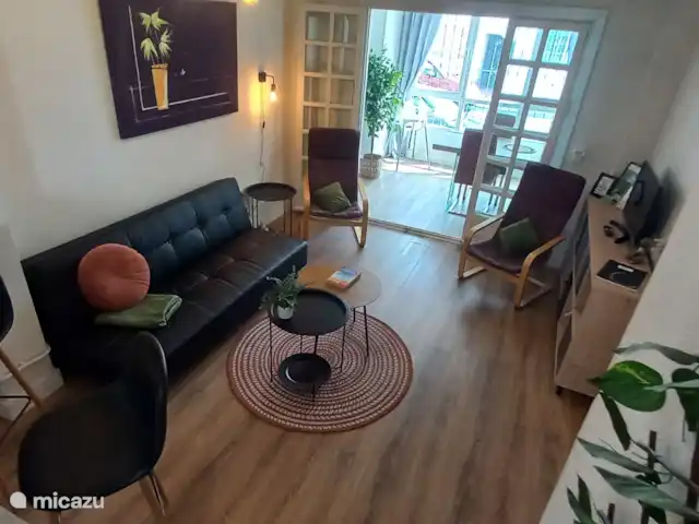 Location de Vacances Espagne, Costa Blanca, Torrevieja, appartement - Plage El Paraíso Salon avec WIFI, TV NL, station multimédia et toutes les nécessités que vous pouvez trouver dans un salon.
