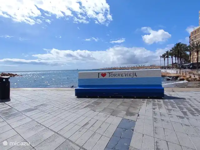 Location de Vacances Espagne, Costa Blanca, Torrevieja, appartement - Plage El Paraíso #holidayhomeespana suivez-nous pour les dernières mises à jour.