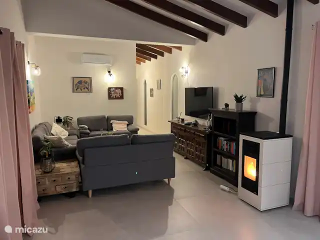 Casa Elefante huren in Spanje, Costa Blanca, Benissa - villa Avondsfeer in de winter met een pelletkachel
