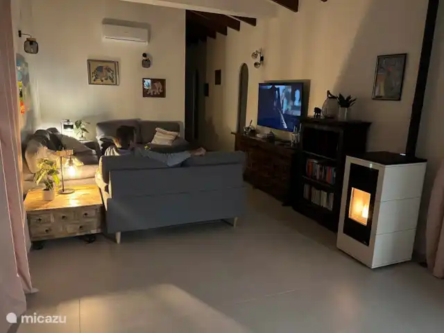 Casa Elefante huren in Spanje, Costa Blanca, Benissa - villa Avondsfeer in de winter met een pelletkachel