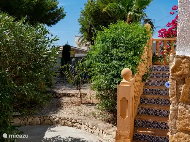 Casa Elefante huren in Spanje, Costa Blanca, Benissa - villa Trap vanuit het zwembad richting het bovenste terras