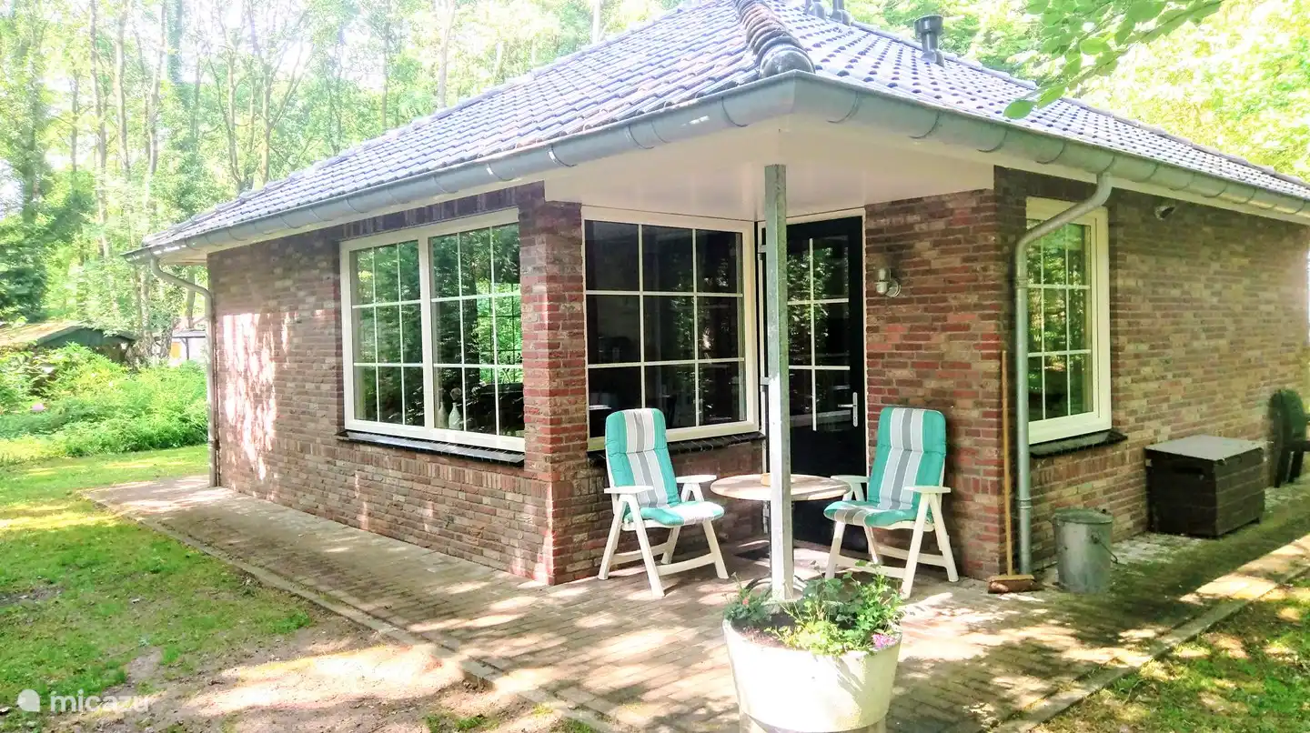 überdachter Sitzbereich im Bosuil