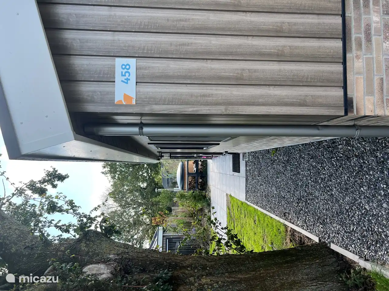 L'entrée vers la porte d'entrée