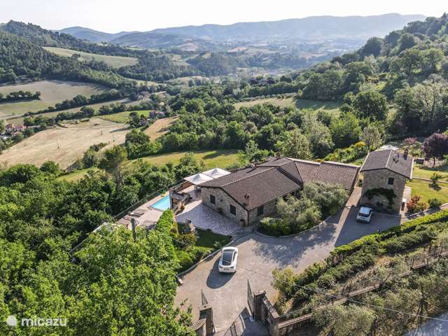 Vakantiehuis Italië, Umbrië, Collazzone - villa Villa met 2 zwembaden voor 25 pers.