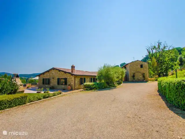 Villa avec 2 piscines pour 25 personnes. | Italie, Ombrie, Collepepe - villa