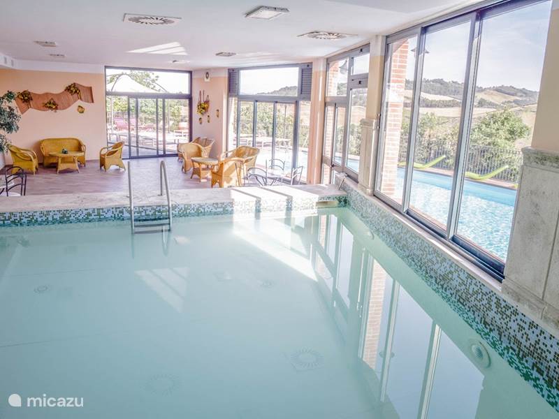Maison de Vacances Italie, Ombrie, Collepepe Villa Villa avec 2 piscines pour 25 personnes.