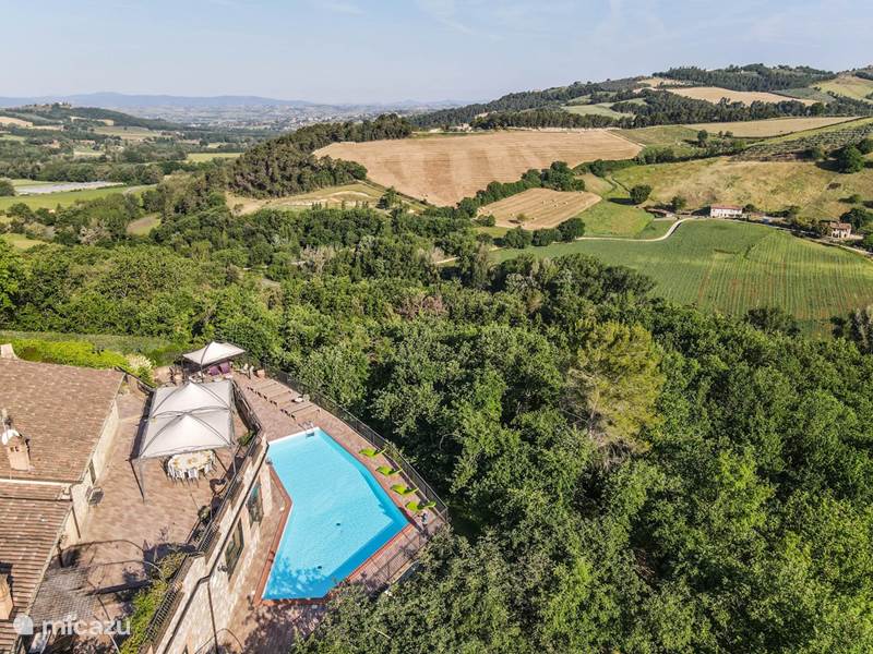 Casa vacacional Italia, Umbría, Collepepe Villa Villa con 2 piscinas para 25 personas.