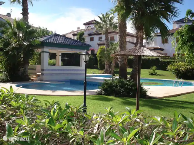Casa Riomar huren in Spanje, Costa Blanca, Torre de la Horadada - vakantiehuis Binnentuin van het gemeenschappelijk zwembad