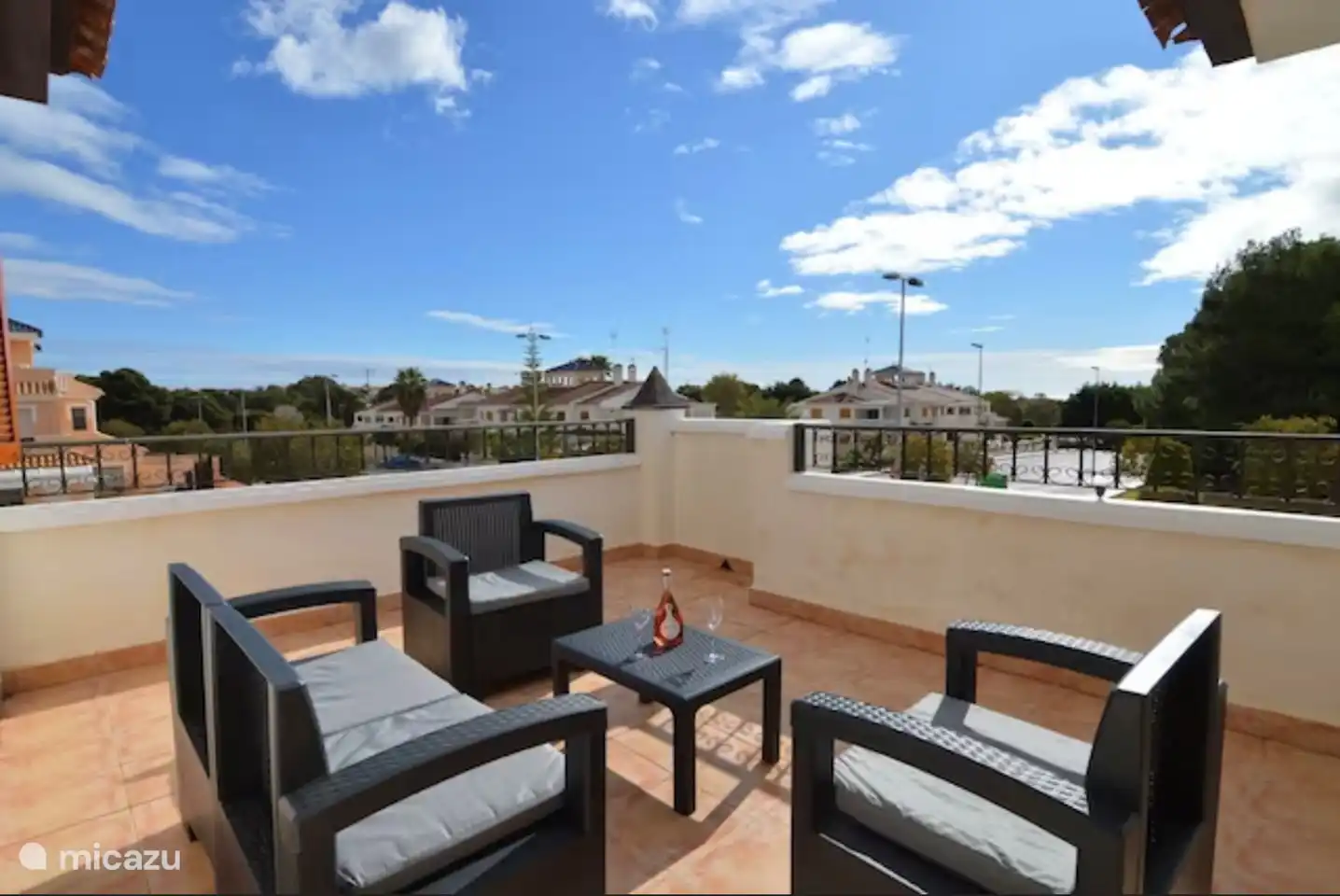 Terrasse im Obergeschoss