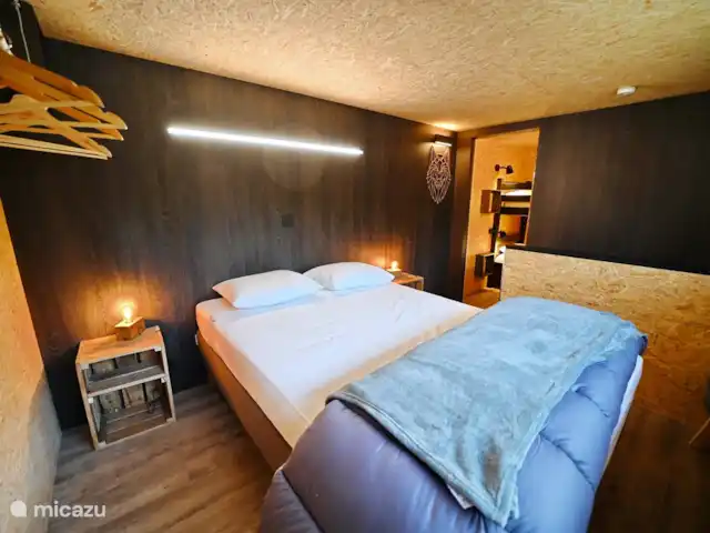 Location de Vacances Belgique, Ardennes, Durbuy, cabane en bois / lodge - Cube Sauvage Durbuy Chambre 2pers à l'étage
