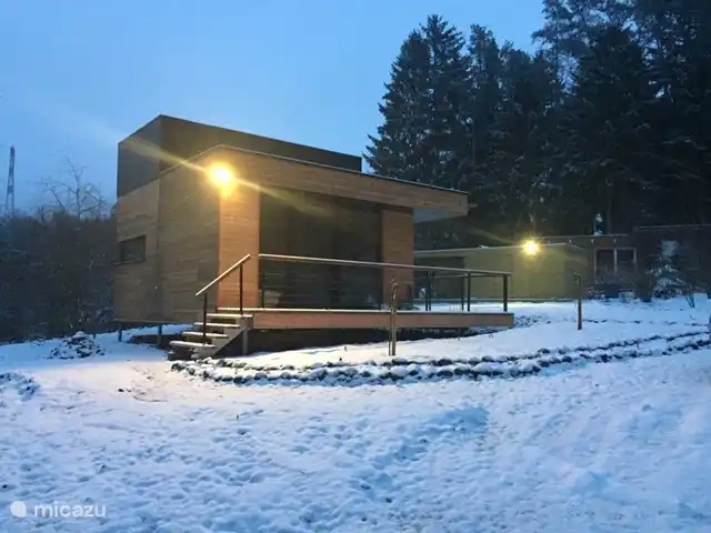 Location de Vacances Belgique, Ardennes, Durbuy, cabane en bois / lodge - Cube Sauvage Durbuy Ambiance hivernale
