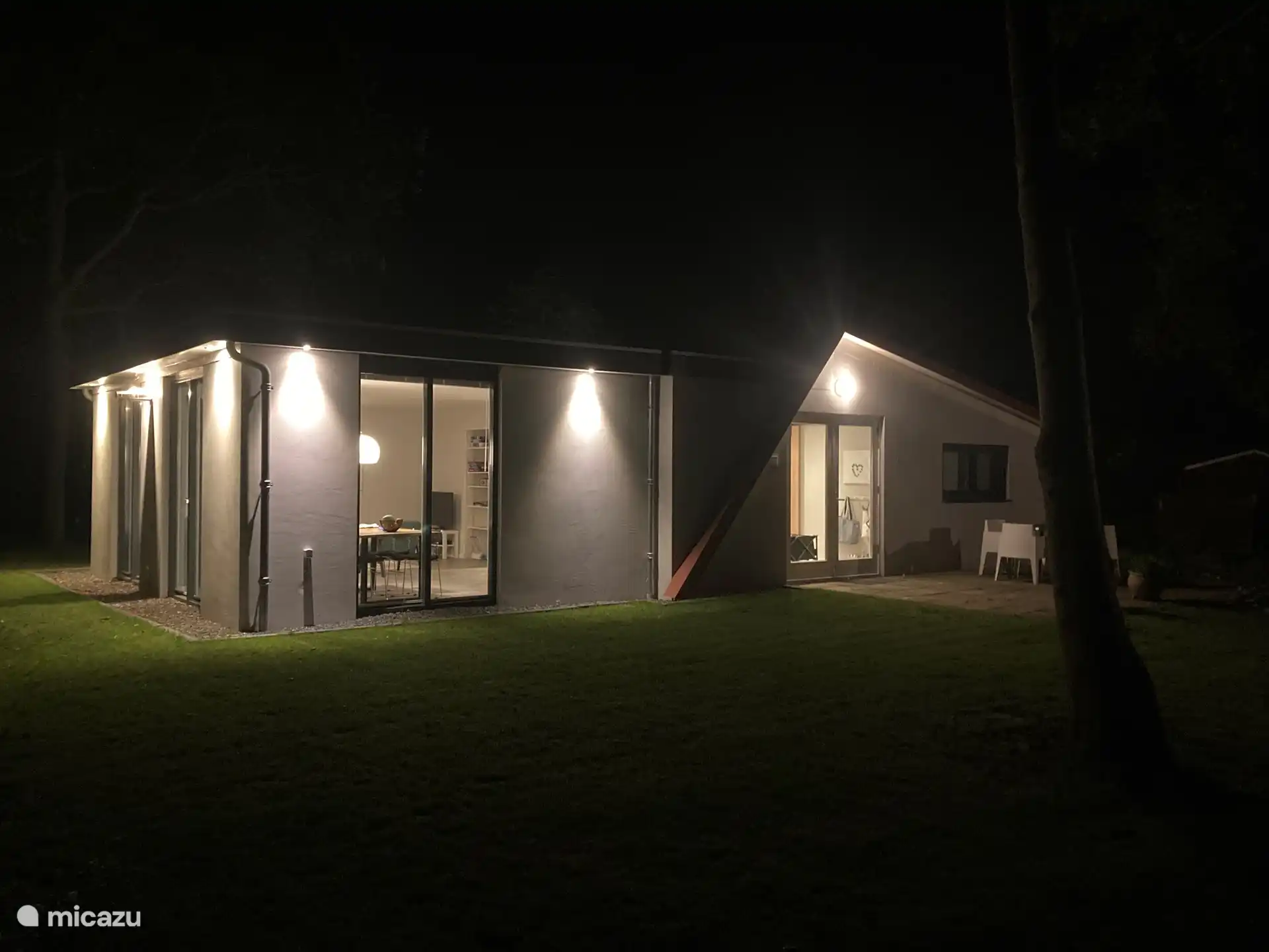 And those balmy evenings can go on until the wee hours of the morning!