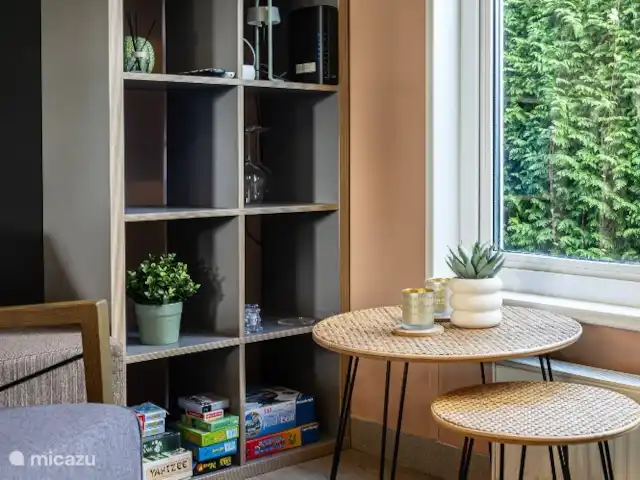Joli chalet l'IJsvogel Veluwe | Pays-Bas, Gueldre, Voorthuizen - chalet Séjour avec un joli canapé 2 places et 2 fauteuils, WiFi et TV