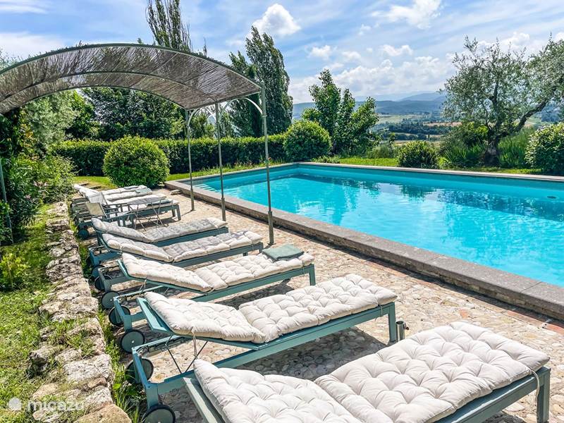 Maison de Vacances Italie, Ombrie, Montecampano Villa Maison de ville avec piscine privée