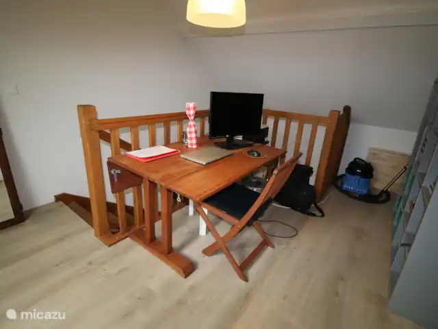 Location de Vacances France, Nièvre, Verneuil, gîte / cottage - Tonnerre de Brest Lieu de travail