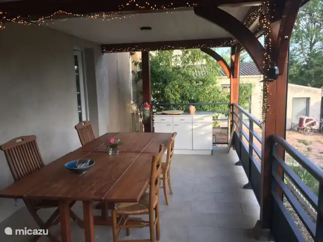 Location de Vacances France, Nièvre, Verneuil, gîte / cottage - Tonnerre de Brest Véranda