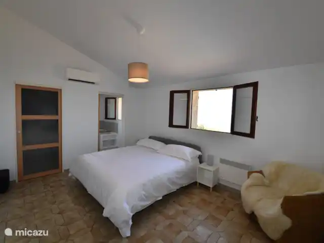Haute Vue-villa huren in Frankrijk, Var, Montauroux - villa Slaapkamer 1