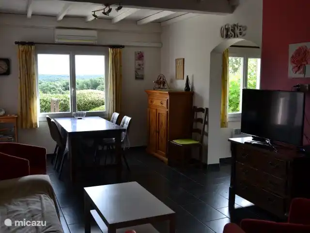 Maison de vacances Mandevilla | France, Hérault, Cantagrils-Argelliers - maison de vacances Salon avec vue sur le Pic Saint Loup