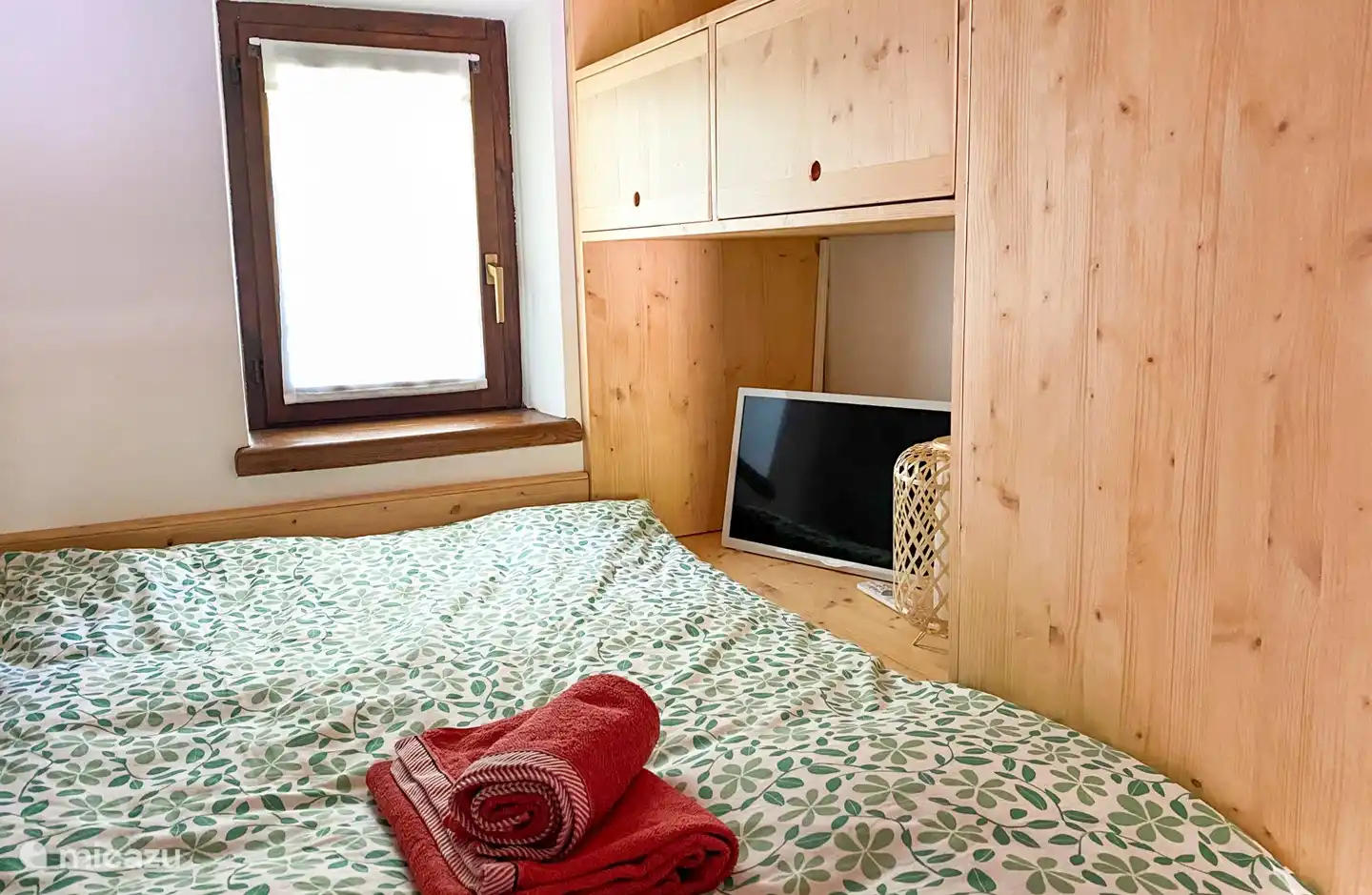 Das Doppelbett-Zimmer mit Schlafkoje