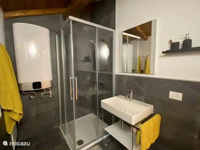 Appartement Casa Alba | Italie, Lac de Côme, Livo - appartement La salle de bain
