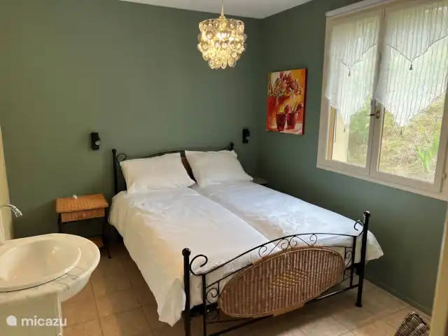 Piscine chauffée 'Le Veyou' et climatisation | France, Drôme, Beaufort-sur-Gervanne - maison de vacances La chambre 3 peut accueillir 2 enfants (lit double avec matelas séparés 70 x 200 cm)