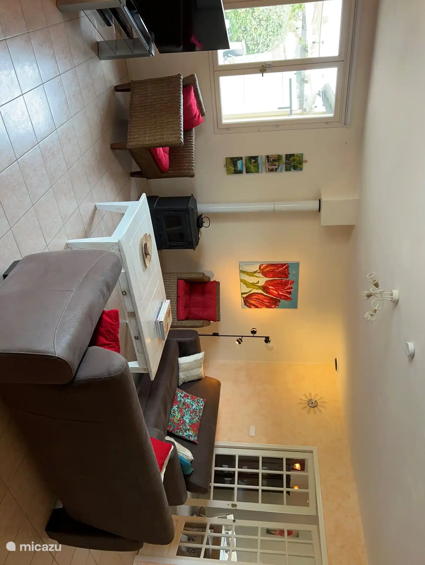 Plenty of seating, large TV with Dutch channels