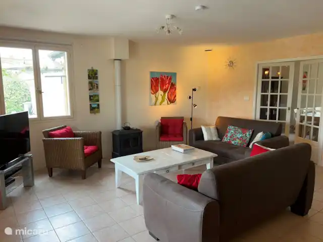 Piscine chauffée 'Le Veyou' et climatisation | France, Drôme, Beaufort-sur-Gervanne - maison de vacances Beaucoup de sièges, grande télévision avec chaînes néerlandaises