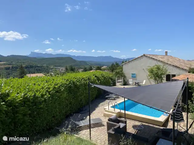 Piscine chauffée 'Le Veyou' et climatisation | France, Drôme, Beaufort-sur-Gervanne - maison de vacances Piscine chauffée 'Le Veyou' et climatisation | France, Drôme, Beaufort-sur-Gervanne - maison de vacances