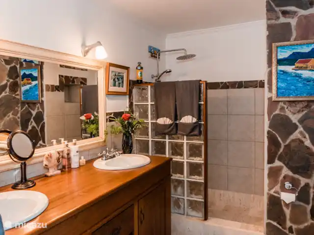 Oceanfront Home en Bonaire, Bonaire, Sabadeco - villa Baño