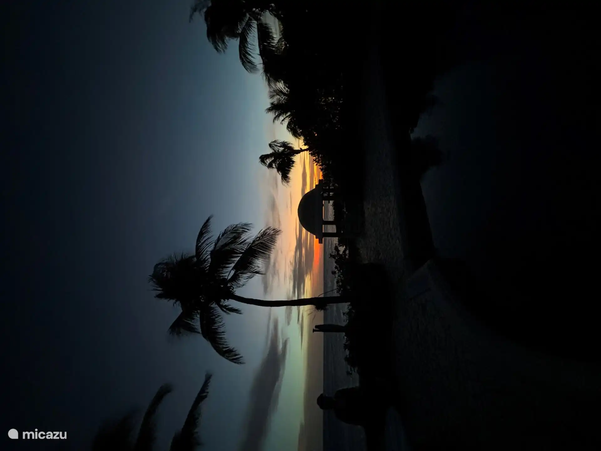 Sonnenuntergang im Oceanfront Home 45A